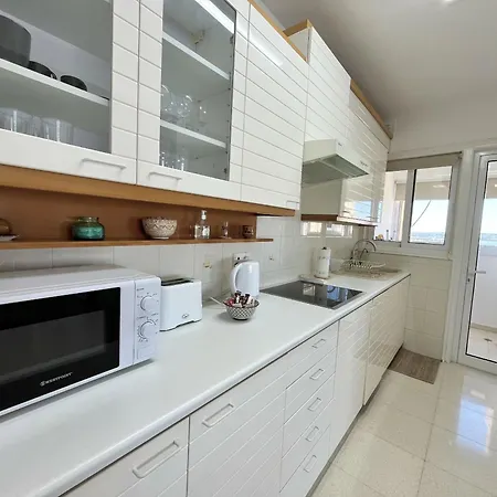 Makenzie View Apartament Larnaca