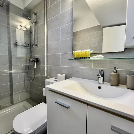 Makenzie View Apartament Larnaca
